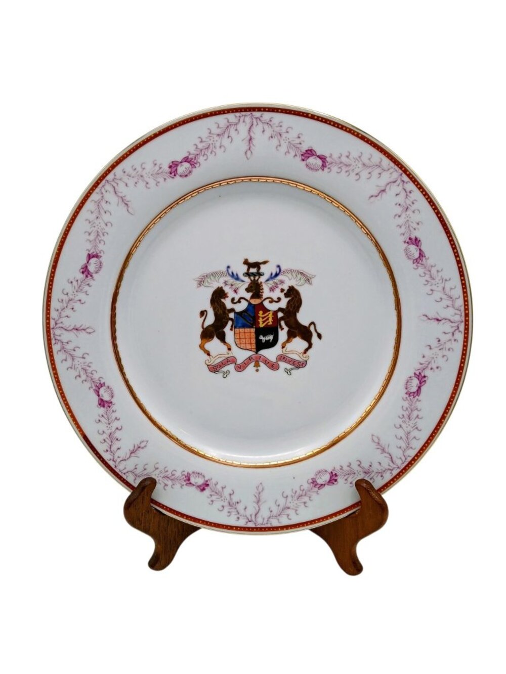 Corsica Style Heraldic French Italian Coat of Arms Plate Macau Porcelain
